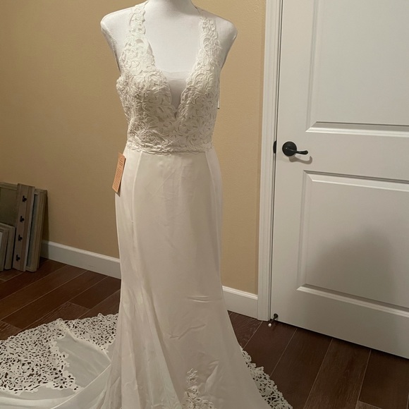NWT Cruz wedding gown, Willowby by Watters, SZ4 - Picture 10 of 11